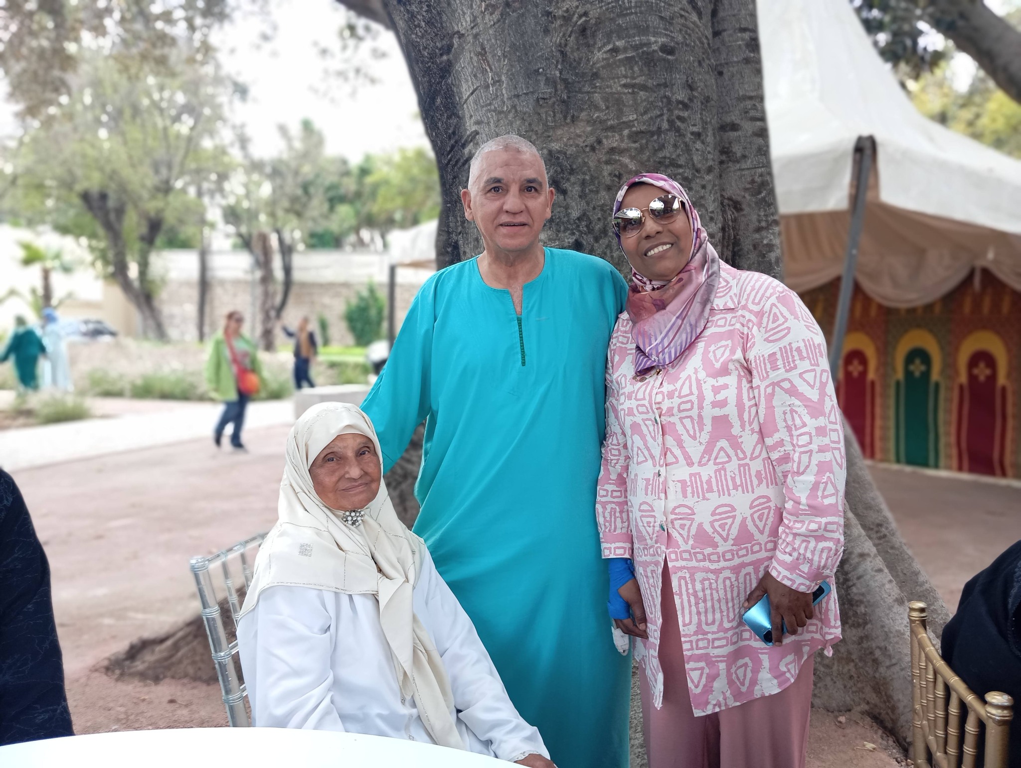 جمعية رحاب الإسماعيلية للملحون والموسيقى الثراثية تنظم عادة النزاهة شملت توقيع روايتين