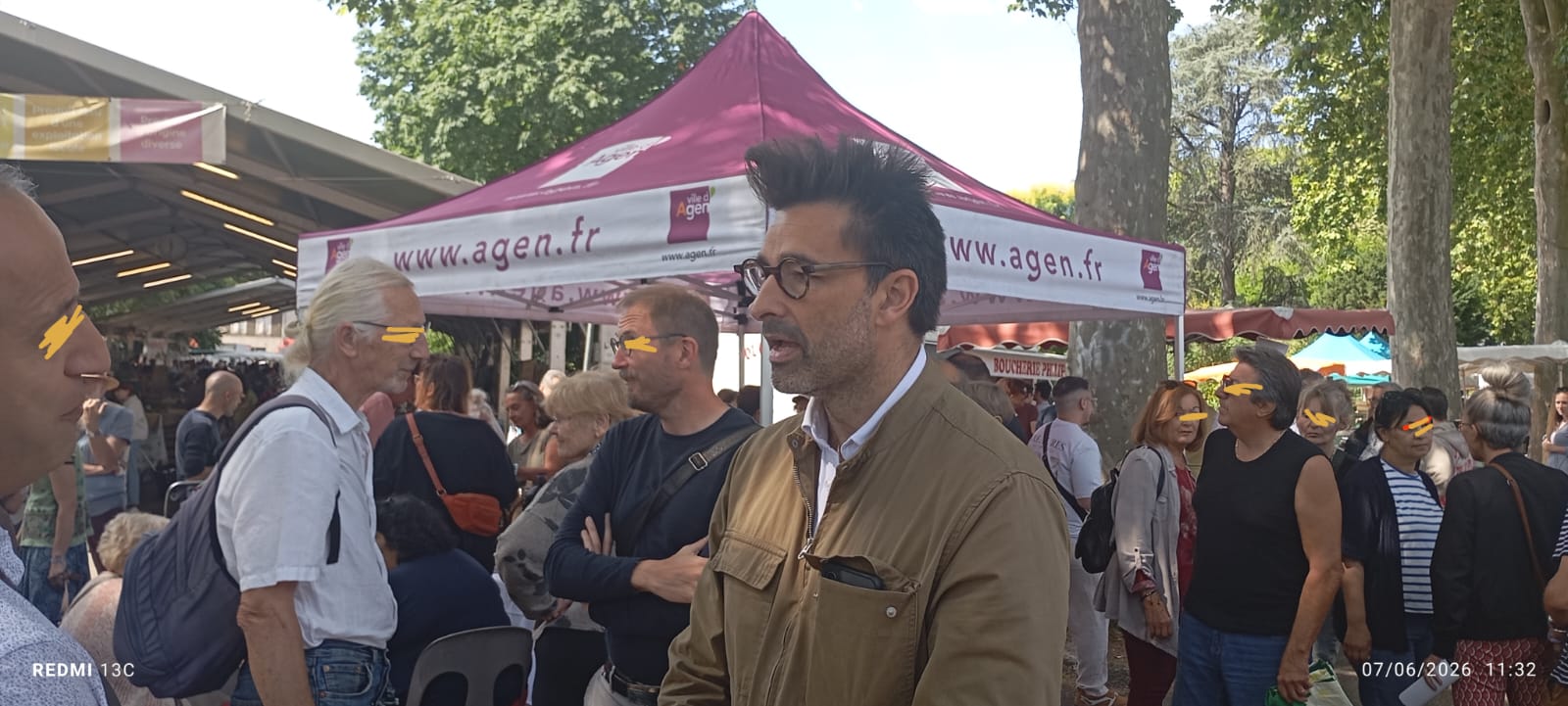 le maire d’Agen renforce sa politique de proximité au marché du Pin et confirme son engagement pour la revitalisation du quartier ainsi que l’étude d’un jumelage avec une ville marocainel