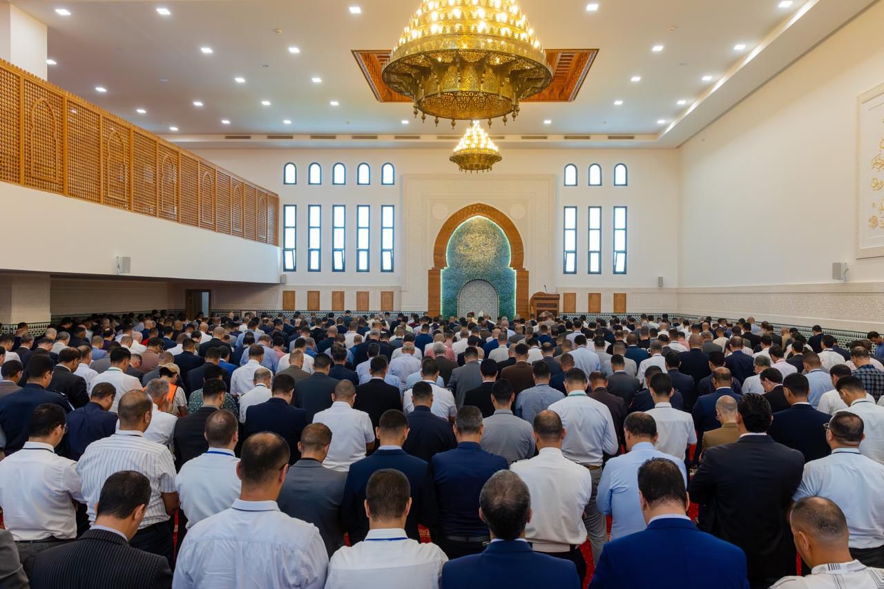 صلاة الجمعة لأول مرة داخل مسجد المقر الجديد للمديرية العامة للأمن الوطني