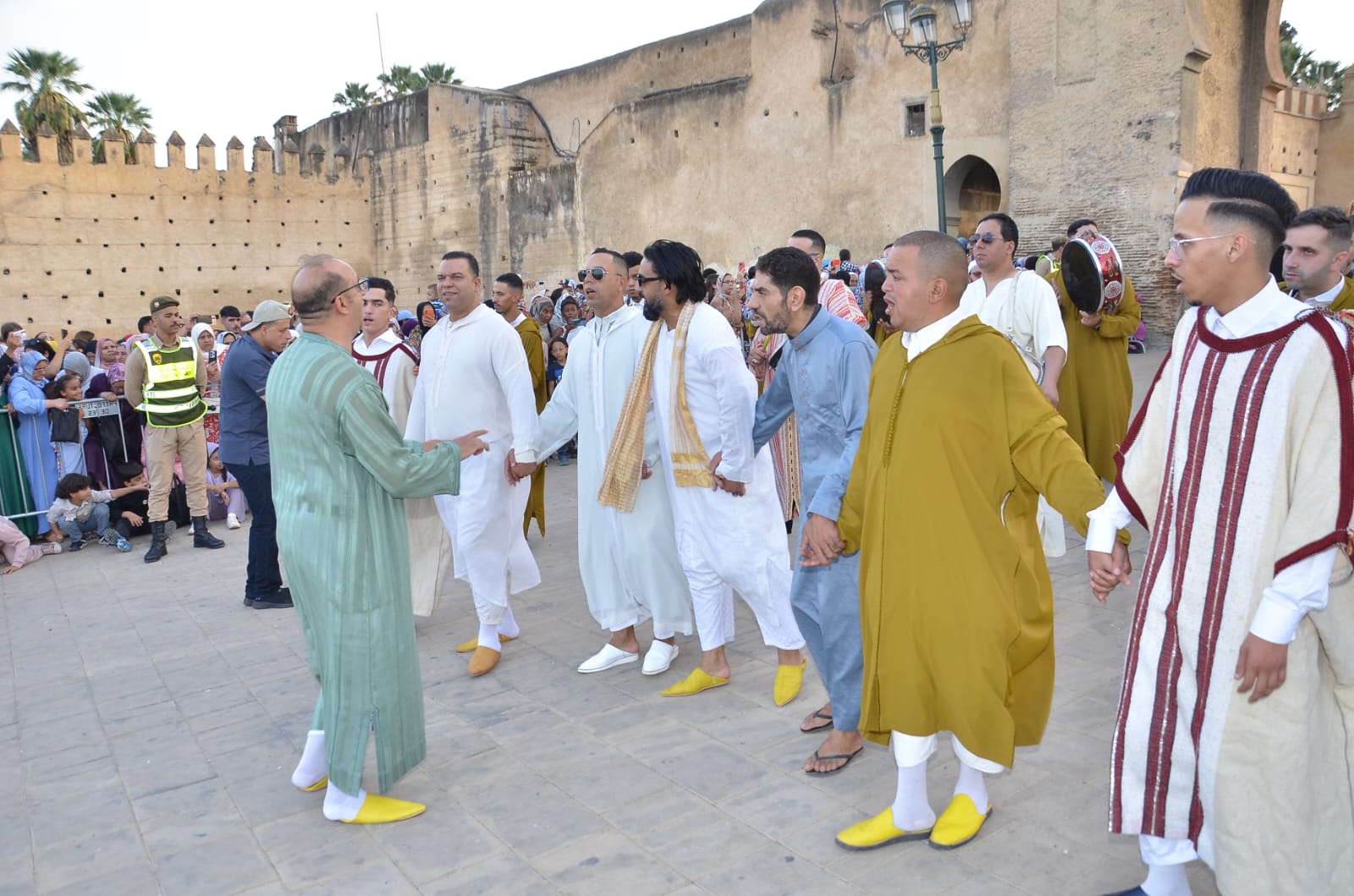 فاس .. تنظيم حفل تقديم كسوة ضريح المولى إدريس الأزهر