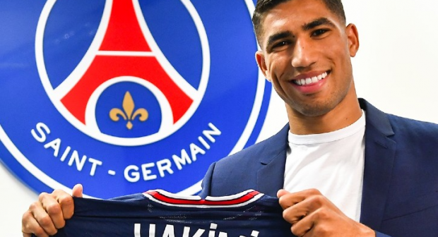 باريس سان جرمان .. حكيمي “فخور” للعب في صفوف أحد “أرقى الأندية في العالم”