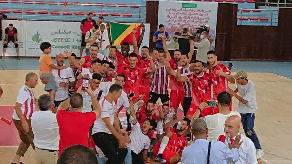 النادي المكناسي يتوج بطلا للكرة الطائرة برسم موسم 2020-2021 النادي المكناسي يتوج بطلا للكرة الطائرة برسم موسم 2020-2021