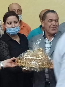 المجتمع المدني يكرم رئيس الملحقة الإدارية 13 بمنطقة برج مولاي عمر مكناس المجتمع المدني يكرم رئيس الملحقة الإدارية 13 بمنطقة برج مولاي عمر مكناس