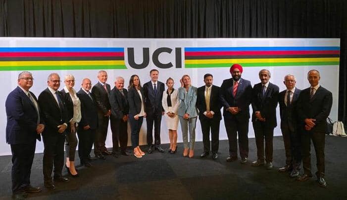 الدكتور محمد بن الماحي يفوز بعضوية المكتب التنفيذي للإتحاد الدولي للدراجات الدكتور محمد بن الماحي يفوز بعضوية المكتب التنفيذي للإتحاد الدولي للدراجات