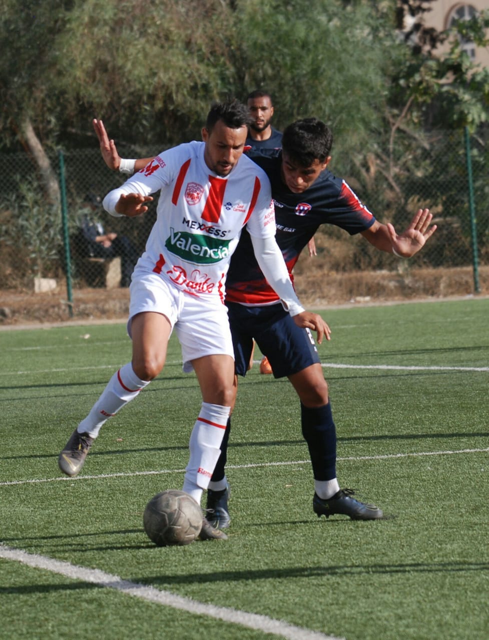 النادي المكناسي يواصل الريادة ويحقق الفوز على وداد تمارة النادي المكناسي يواصل الريادة ويحقق الفوز على وداد تمارة