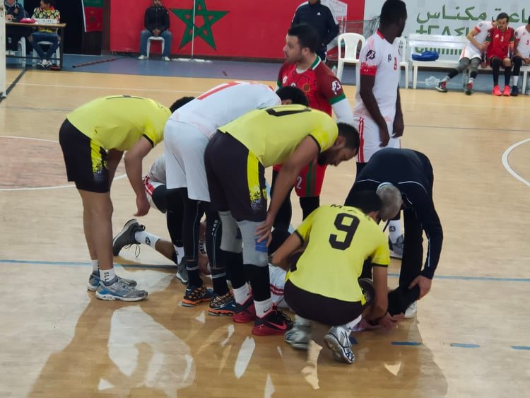 النادي المكناسي للكرة الطائرة يتأهل لمقابلة نصف نهائي كأس العرش. النادي المكناسي للكرة الطائرة يتأهل لمقابلة نصف نهائي كأس العرش.