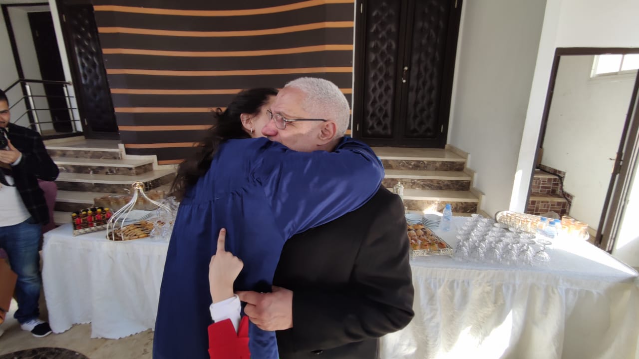 الطالبة الباحثة لعزيزة الدكالي تناقش أطروحة لنيل شهادة الدكتوراه وتحصل على لقب دكتورة بميزة مشرفة جدا الطالبة الباحثة لعزيزة الدكالي تناقش أطروحة لنيل شهادة الدكتوراه وتحصل على لقب دكتورة بميزة مشرفة جدا