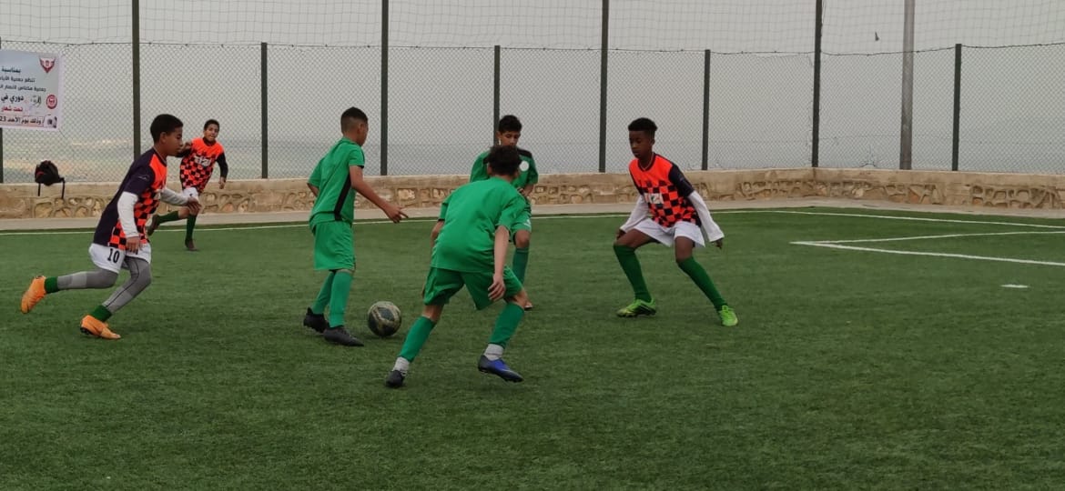 مكناس ): جمعية الأيادي المتضامنة لذوي الاحتياجات الخاصة /فرع مكناس تنظم النسخة الثالثة من دوري كرة القدم بشراكة مع :الجمعيات المدنية وتكرم فعاليات اعلامية ورياضية وجمعوية تحت شعار: كرة القدم القاطرة الرياضية رمز الوحدة الوطنية. مكناس ): جمعية الأيادي المتضامنة لذوي الاحتياجات الخاصة /فرع مكناس تنظم النسخة الثالثة من دوري كرة القدم بشراكة مع :الجمعيات المدنية وتكرم فعاليات اعلامية ورياضية وجمعوية تحت شعار: كرة القدم القاطرة الرياضية رمز الوحدة الوطنية.