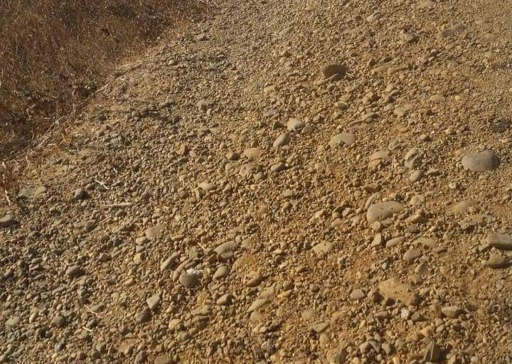 طريق غير معبدة تزيد من معاناة سكان دوار آيت أوهنا طريق غير معبدة تزيد من معاناة سكان دوار آيت أوهنا