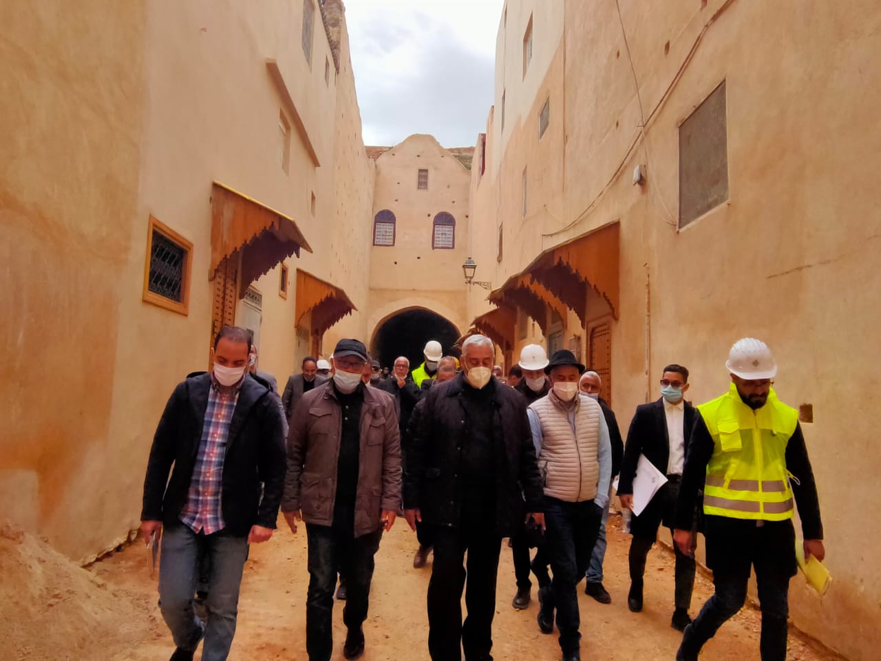 عامل عمالة مكناس في تفقد ميداني لمجموعة من أوراش تأهيل و تثمين المدينة العتيقة. عامل عمالة مكناس في تفقد ميداني لمجموعة من أوراش تأهيل و تثمين المدينة العتيقة.