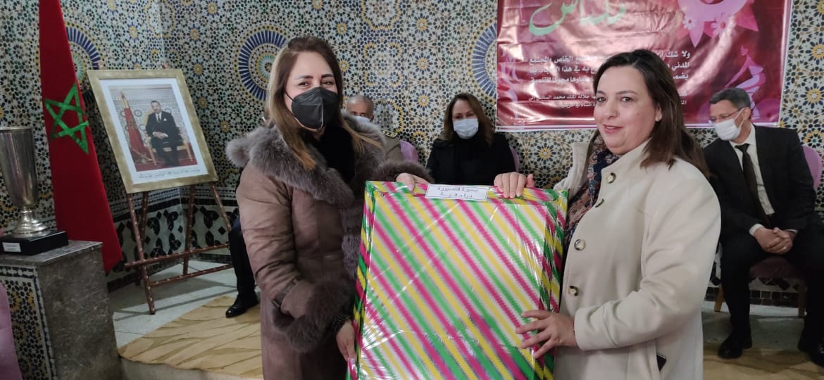 ثقافة الاعتراف والتميز هو عنوان حفل المكتب المديري للنادي المكناسي حفل تكريم بمناسبة اليوم العالمي للمرأة. ثقافة الاعتراف والتميز هو عنوان حفل المكتب المديري للنادي المكناسي حفل تكريم بمناسبة اليوم العالمي للمرأة.