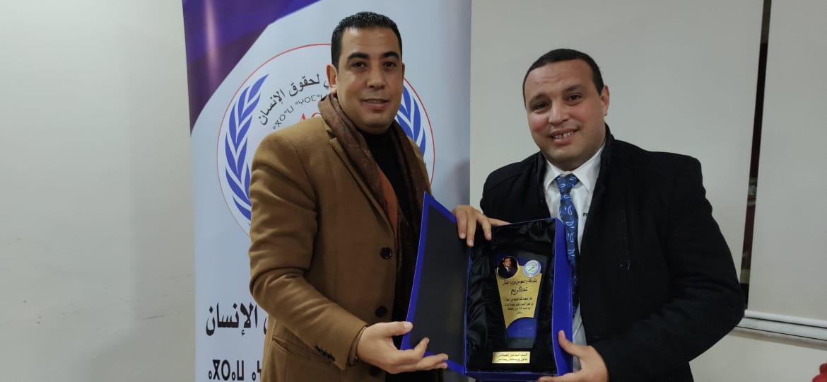 400 مليون سنتيم هي الميزانية اليومية لساكنة سجون المغرب وفتح حوار وطني لاعتماد مقاربة العقوبات البديلة، ضرورة ملحة مع إعادة النظر في الأوضاع المادية والاجتماعية لموظفي قطاع السجون . مكناس: عبد الصمد تاج الدين 400 مليون سنتيم هي الميزانية اليومية لساكنة سجون المغرب وفتح حوار وطني لاعتماد مقاربة العقوبات البديلة، ضرورة ملحة مع إعادة النظر في الأوضاع المادية والاجتماعية لموظفي قطاع السجون . مكناس: عبد الصمد تاج الدين