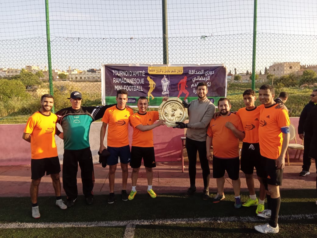 تتويج فريق إتصالات المغرب بلقب دوري الصداقة الرمضاني لكرةالقدم المصغرة في نسخته الخامسة
