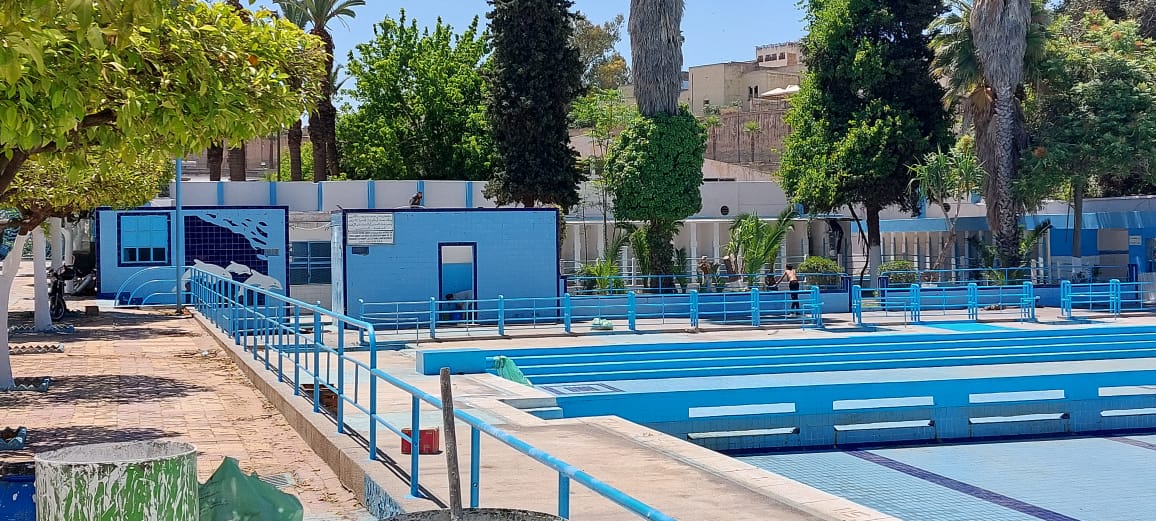 مكناس تتنفس سياسيا من تحت ماء المسبح البلدي. مكناس تتنفس سياسيا من تحت ماء المسبح البلدي.