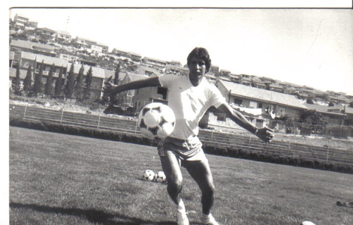 من اجل رد الاعتبار والتقدير لأحد أهرامات الرياضة الوطنية والمكناسية دعوة لاطلاق اسم حمادي حميدوش على الملعب البلدي من اجل رد الاعتبار والتقدير لأحد أهرامات الرياضة الوطنية والمكناسية دعوة لاطلاق اسم حمادي حميدوش على الملعب البلدي