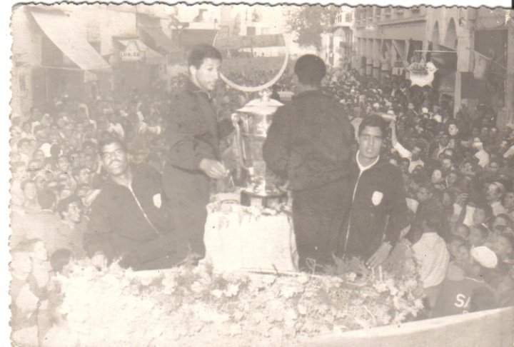 من اجل رد الاعتبار والتقدير لأحد أهرامات الرياضة الوطنية والمكناسية دعوة لاطلاق اسم حمادي حميدوش على الملعب البلدي من اجل رد الاعتبار والتقدير لأحد أهرامات الرياضة الوطنية والمكناسية دعوة لاطلاق اسم حمادي حميدوش على الملعب البلدي