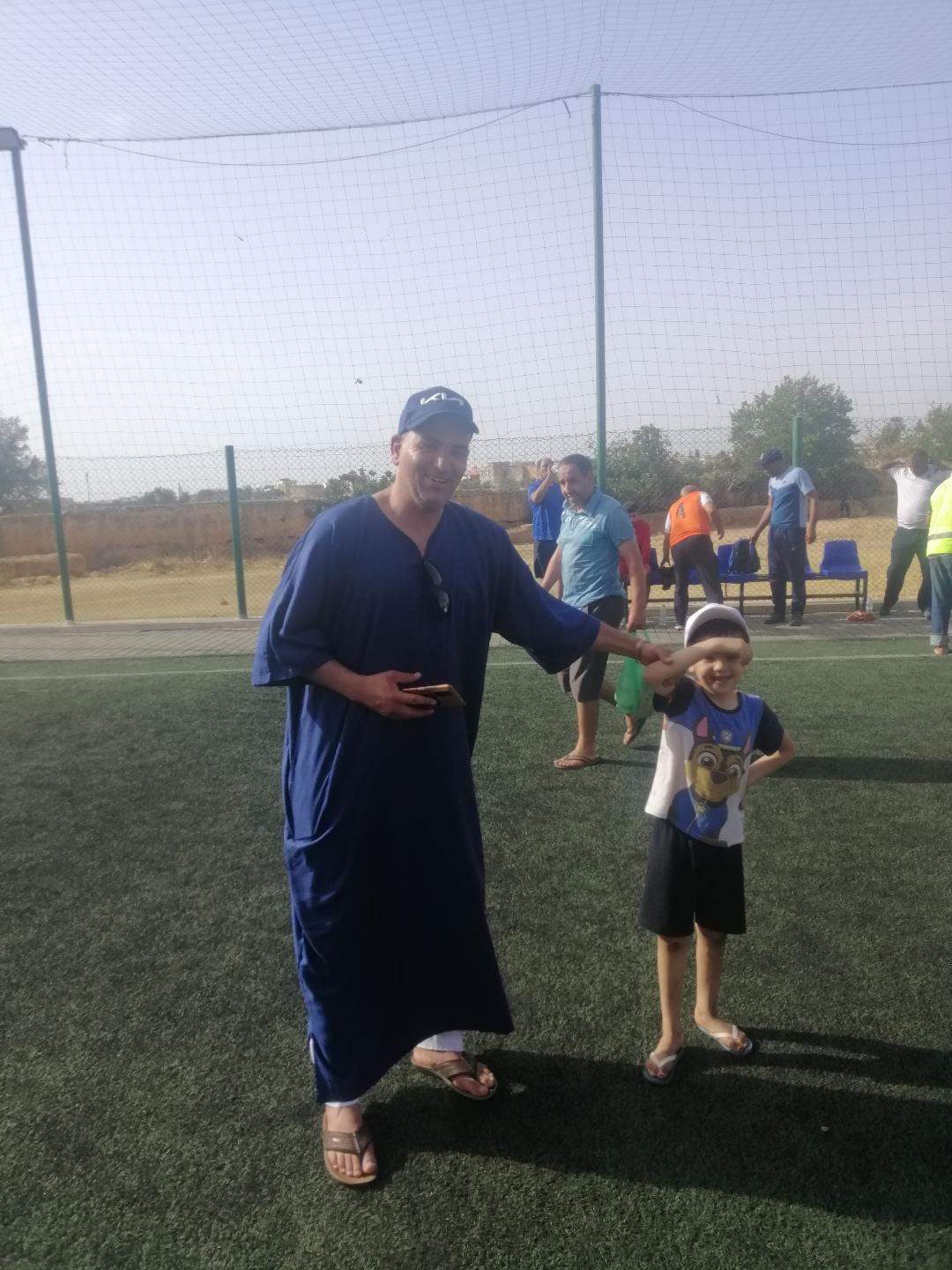 نادي رواد المستقبل لكرة القدم ينهى  موسمه الرياضي بجمالية كبيرة ويكرم  أولياء الأطفال