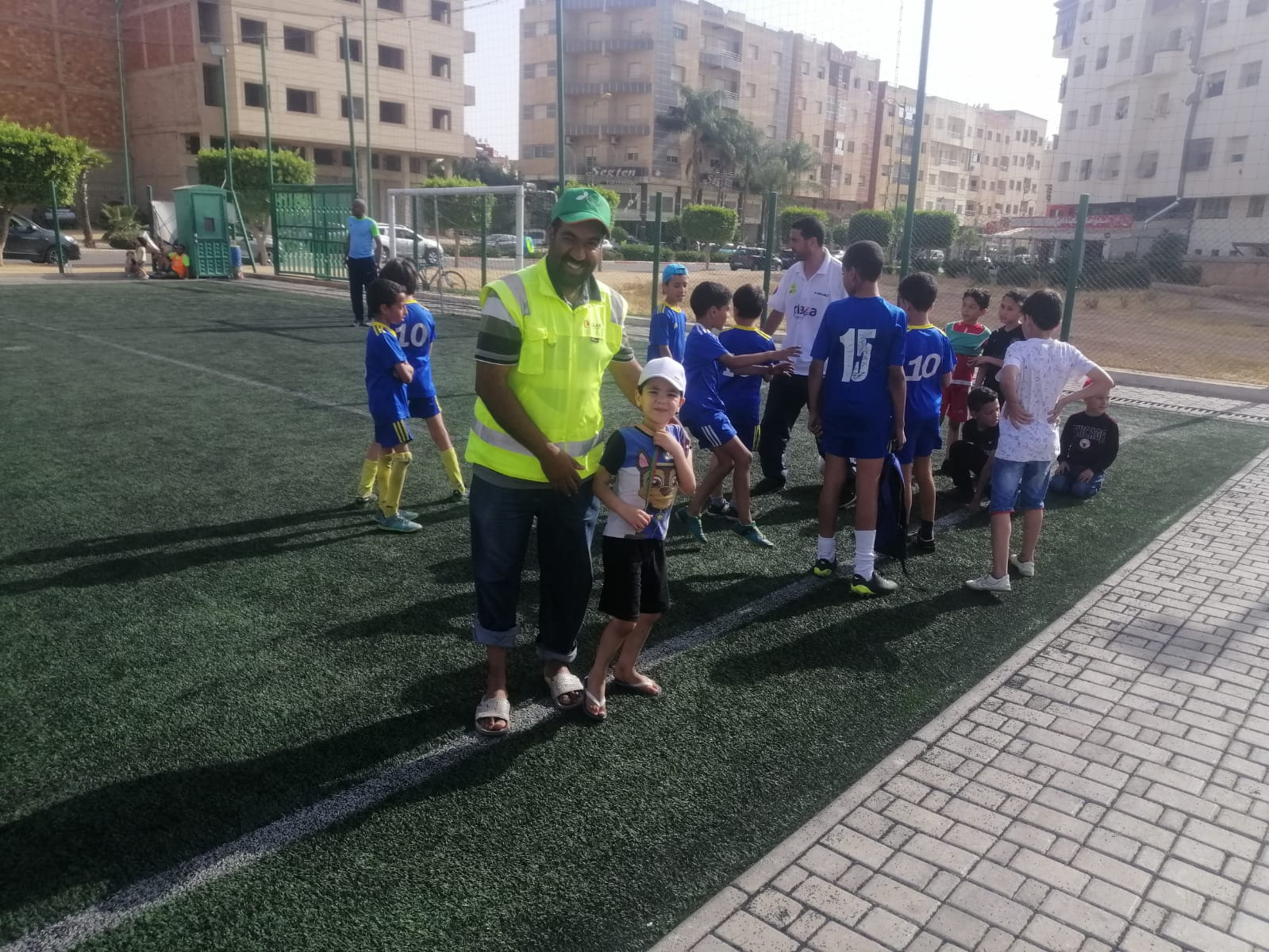 نادي رواد المستقبل لكرة القدم ينهى  موسمه الرياضي بجمالية كبيرة ويكرم  أولياء الأطفال