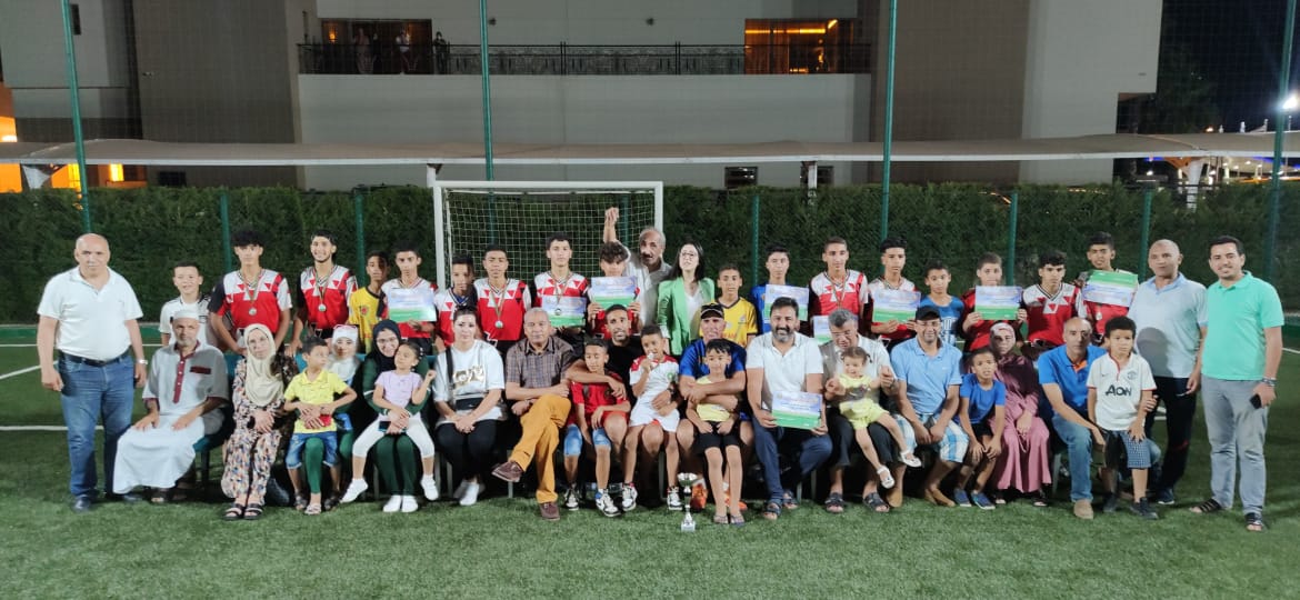 اختتام فعاليات النسخة الأولى للدوري الصيفي في كرة القدم المصغرة تأبينا للمرحوم زكرياء الأنصاري . اختتام فعاليات النسخة الأولى للدوري الصيفي في كرة القدم المصغرة تأبينا للمرحوم زكرياء الأنصاري .