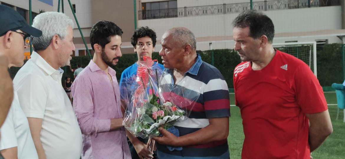 اختتام فعاليات النسخة الأولى للدوري الصيفي في كرة القدم المصغرة تأبينا للمرحوم زكرياء الأنصاري . اختتام فعاليات النسخة الأولى للدوري الصيفي في كرة القدم المصغرة تأبينا للمرحوم زكرياء الأنصاري .