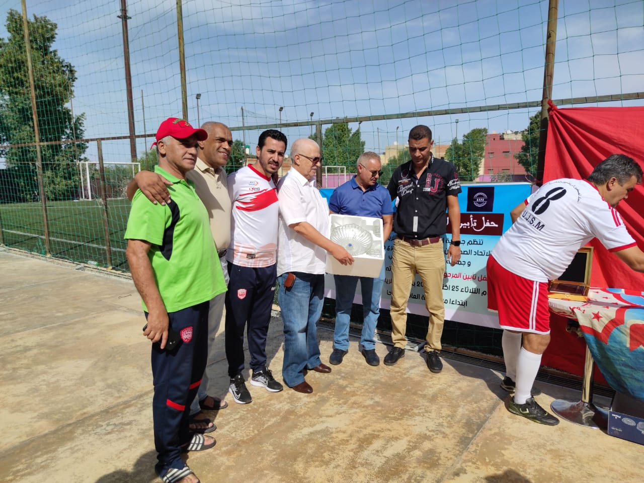 جمعيات رياضية بمكناس تقيم حفل تأبين للصحفي الراحل حسان شلو رحمة الله عليه   .