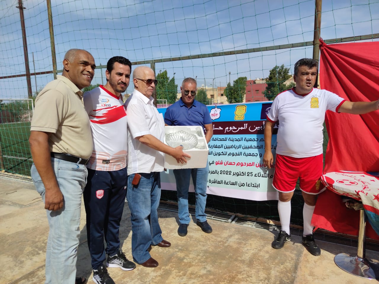 جمعيات رياضية بمكناس تقيم حفل تأبين للصحفي الراحل حسان شلو رحمة الله عليه   .