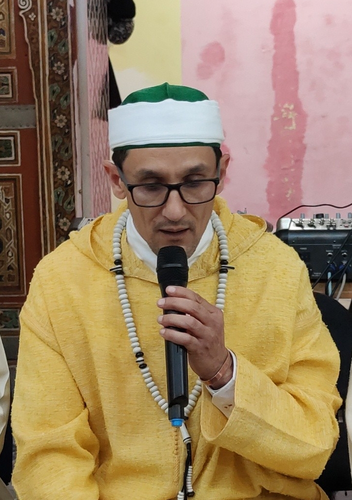 جمعية روح التراث للمديح والسماع بمكناس تنظم الدورة الخامسة **5**. دورة الأستاذ : مخلص عسلون . جمعية روح التراث للمديح والسماع بمكناس تنظم الدورة الخامسة **5**. دورة الأستاذ : مخلص عسلون .