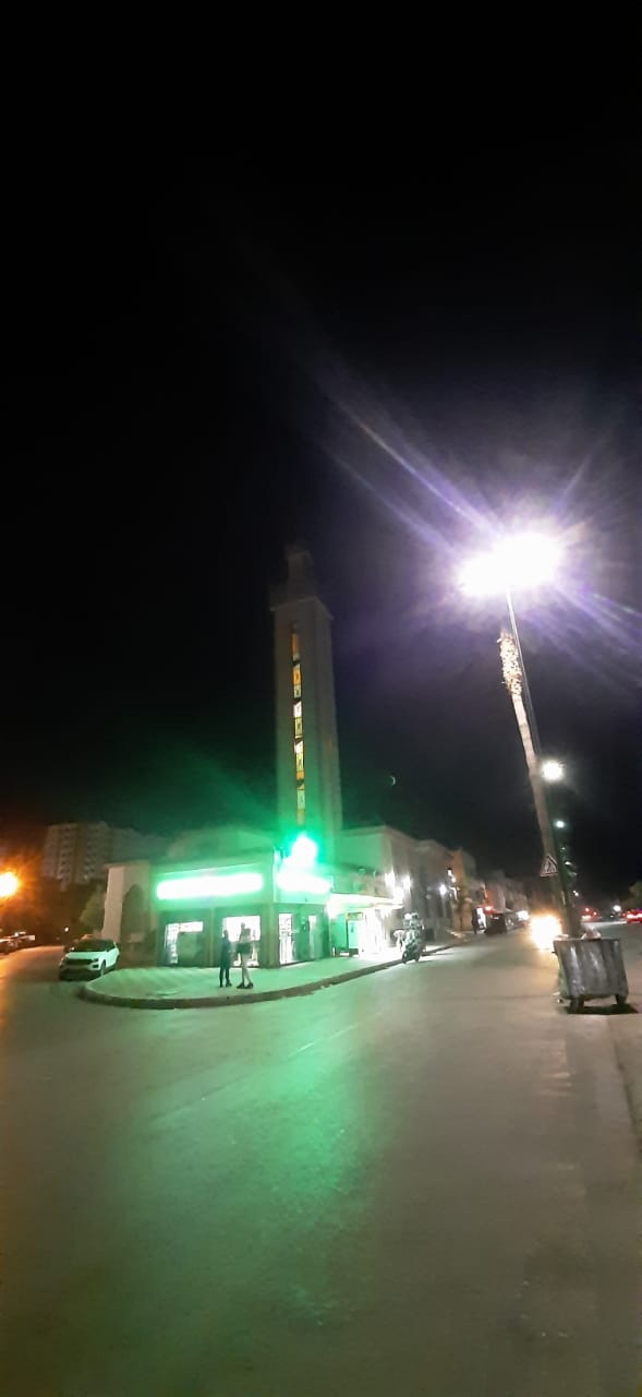 إغلاق مسجد الأنوار بمكناس، يعيد إشكالية غلق المساجد إلى الواجهة إغلاق مسجد الأنوار بمكناس، يعيد إشكالية غلق المساجد إلى الواجهة