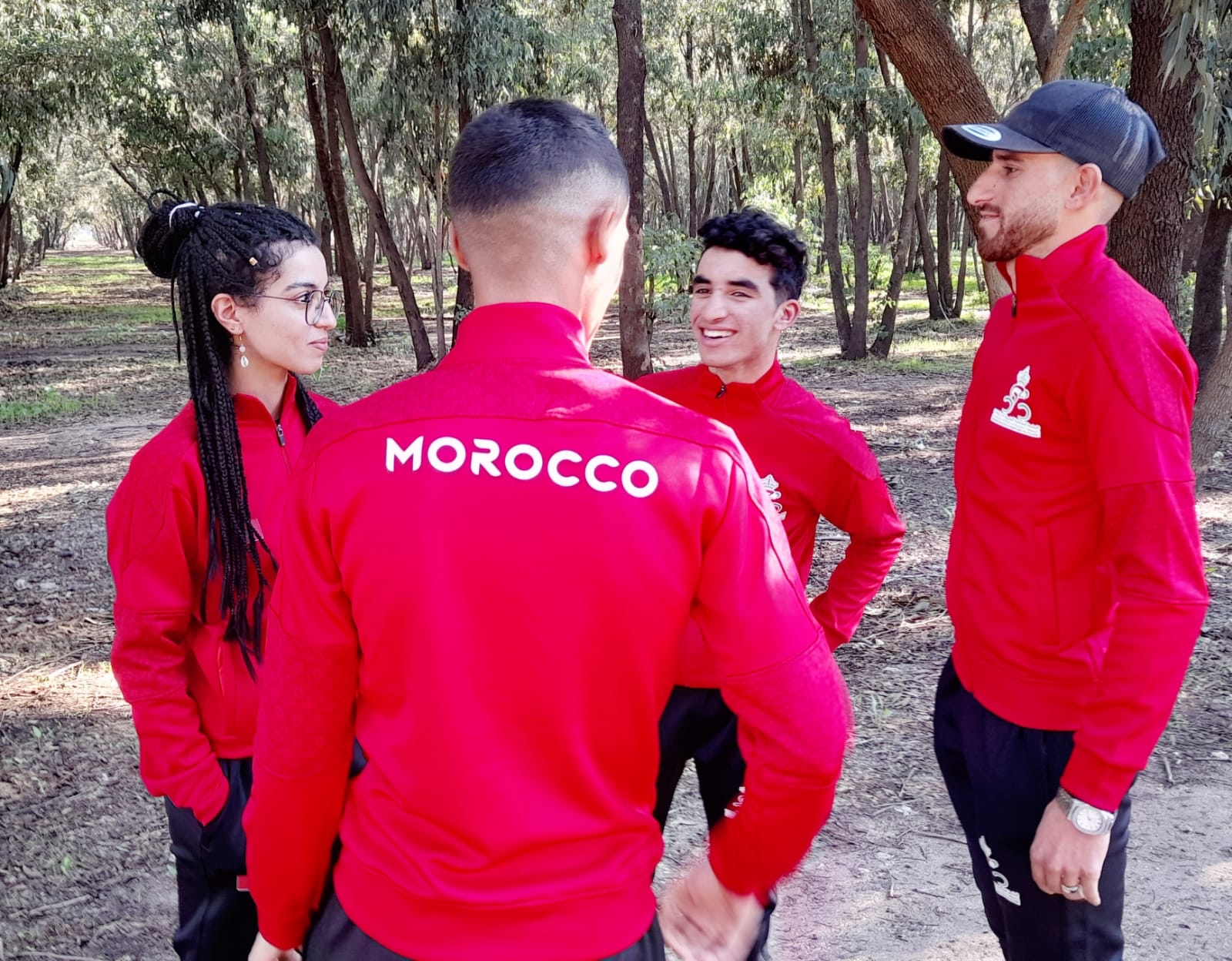 دراجات / البطولة العربية المجمعة بالشارقة : الفرق الوطنية تبسط سيطرتها والنشيد الوطني المغربي يعزف ثلاث مرات في سماء دولة الامارات العربية المتحدة. -ثلاث ذهبيات للمغرب في اليوم الأول من منافسات الدراجات الجبلية دراجات / البطولة العربية المجمعة بالشارقة : الفرق الوطنية تبسط سيطرتها والنشيد الوطني المغربي يعزف ثلاث مرات في سماء دولة الامارات العربية المتحدة. -ثلاث ذهبيات للمغرب في اليوم الأول من منافسات الدراجات الجبلية