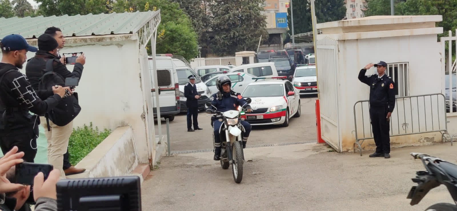 مكناس ؛ ولاية أمن مكناس : تدابير وإجراءات أمنية لضمان الأمن والسلامة للمواطنين بمناسبة احتفالات راس السنه الميلاديه الجديده 2023. مكناس ؛ ولاية أمن مكناس : تدابير وإجراءات أمنية لضمان الأمن والسلامة للمواطنين بمناسبة احتفالات راس السنه الميلاديه الجديده 2023.