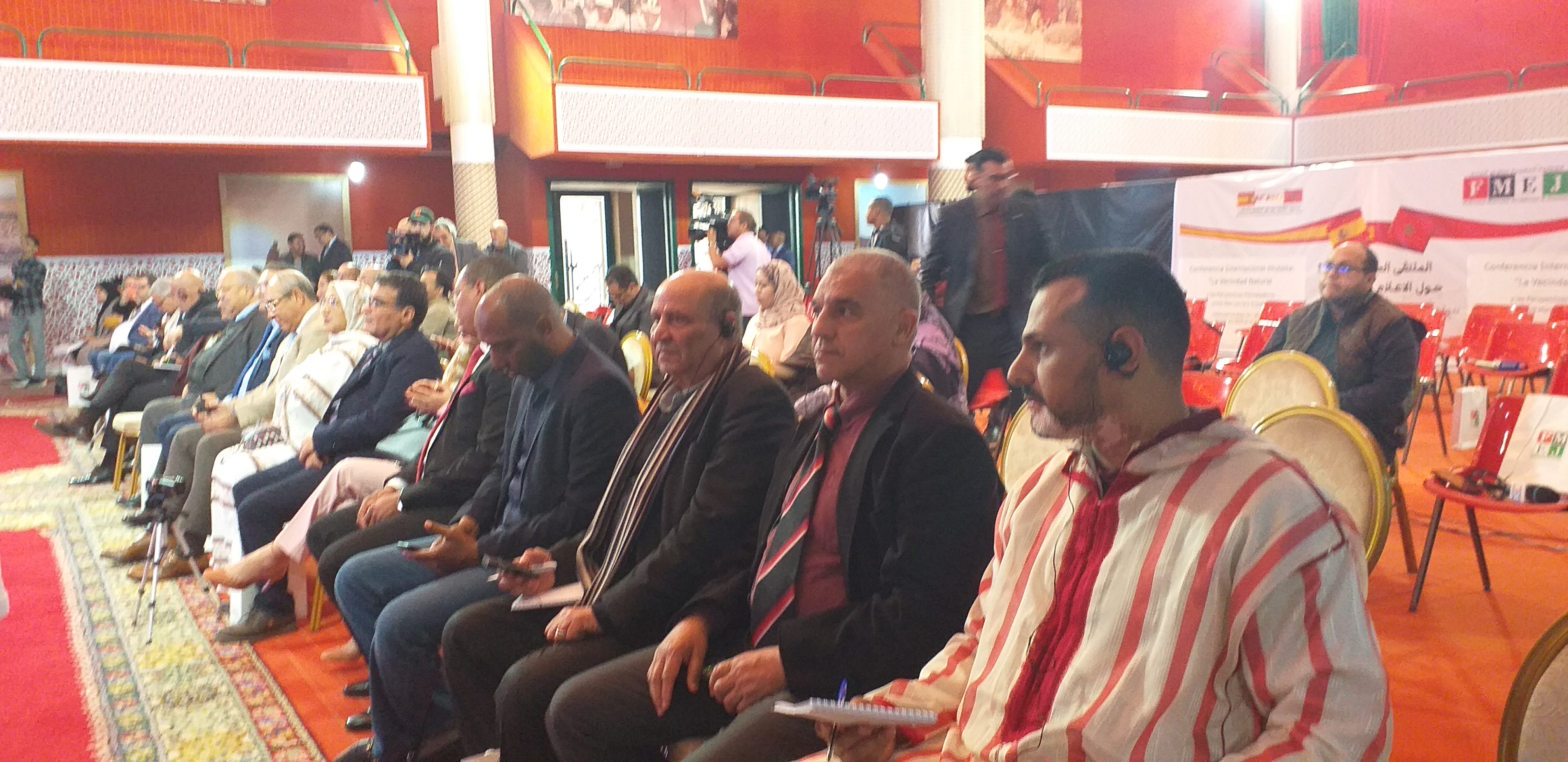 الجوار الطبيعي للعلاقات المغربية الاسبانية محور ندوة بالعيون من تنظيم الفدرالية المغربية لناشري الصحف الجوار الطبيعي للعلاقات المغربية الاسبانية محور ندوة بالعيون من تنظيم الفدرالية المغربية لناشري الصحف