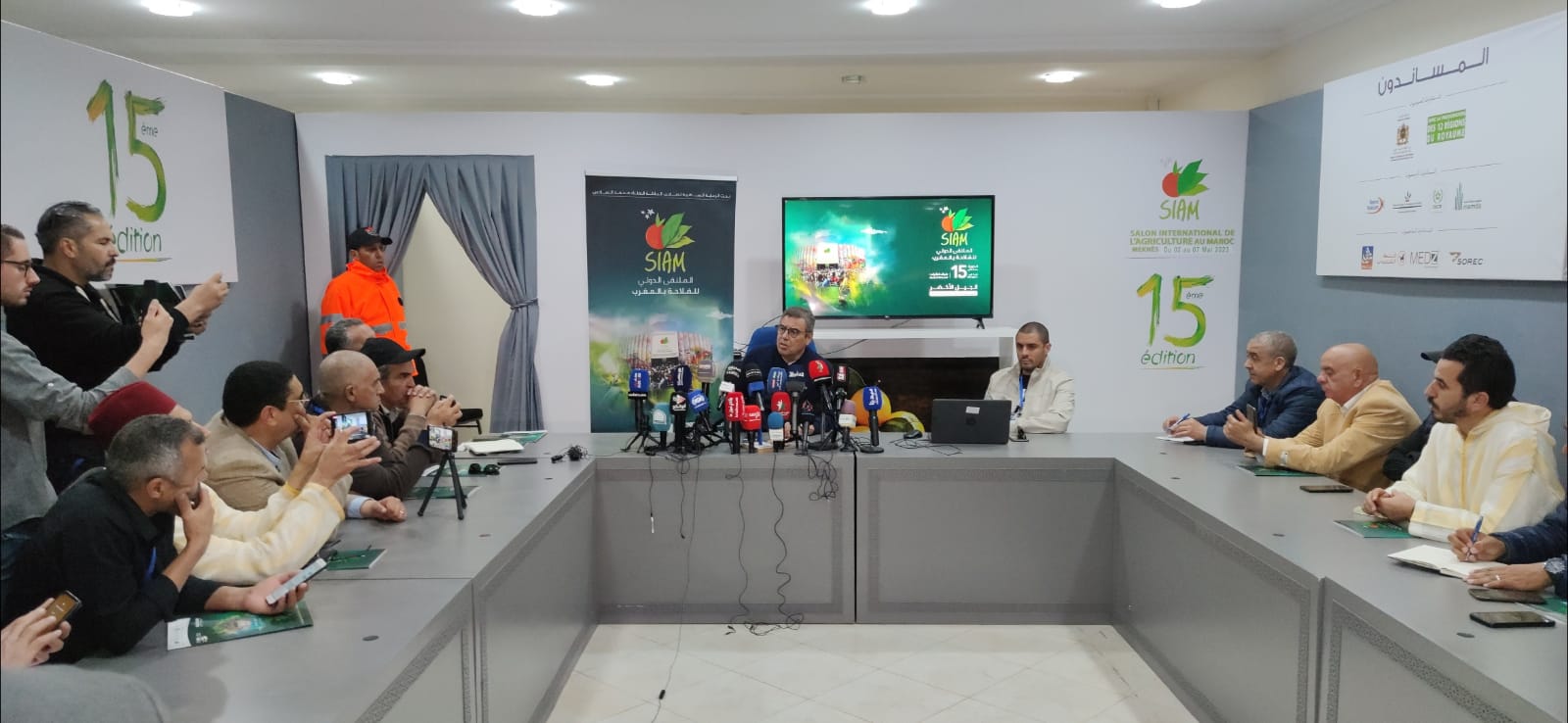 جواد الشامي يؤكد ان الدورة ال 15 من الملتقى الدولي للفلاحة ستكون ناجحة بكل المقاييس جواد الشامي يؤكد ان الدورة ال 15 من الملتقى الدولي للفلاحة ستكون ناجحة بكل المقاييس