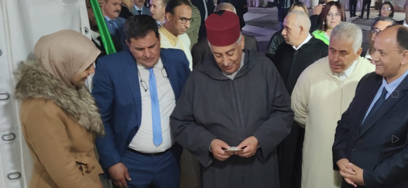 عامل مكناس ورئيس جماعة مكناس يفتتحان معرض للمنتجات المجالية عامل مكناس ورئيس جماعة مكناس يفتتحان معرض للمنتجات المجالية