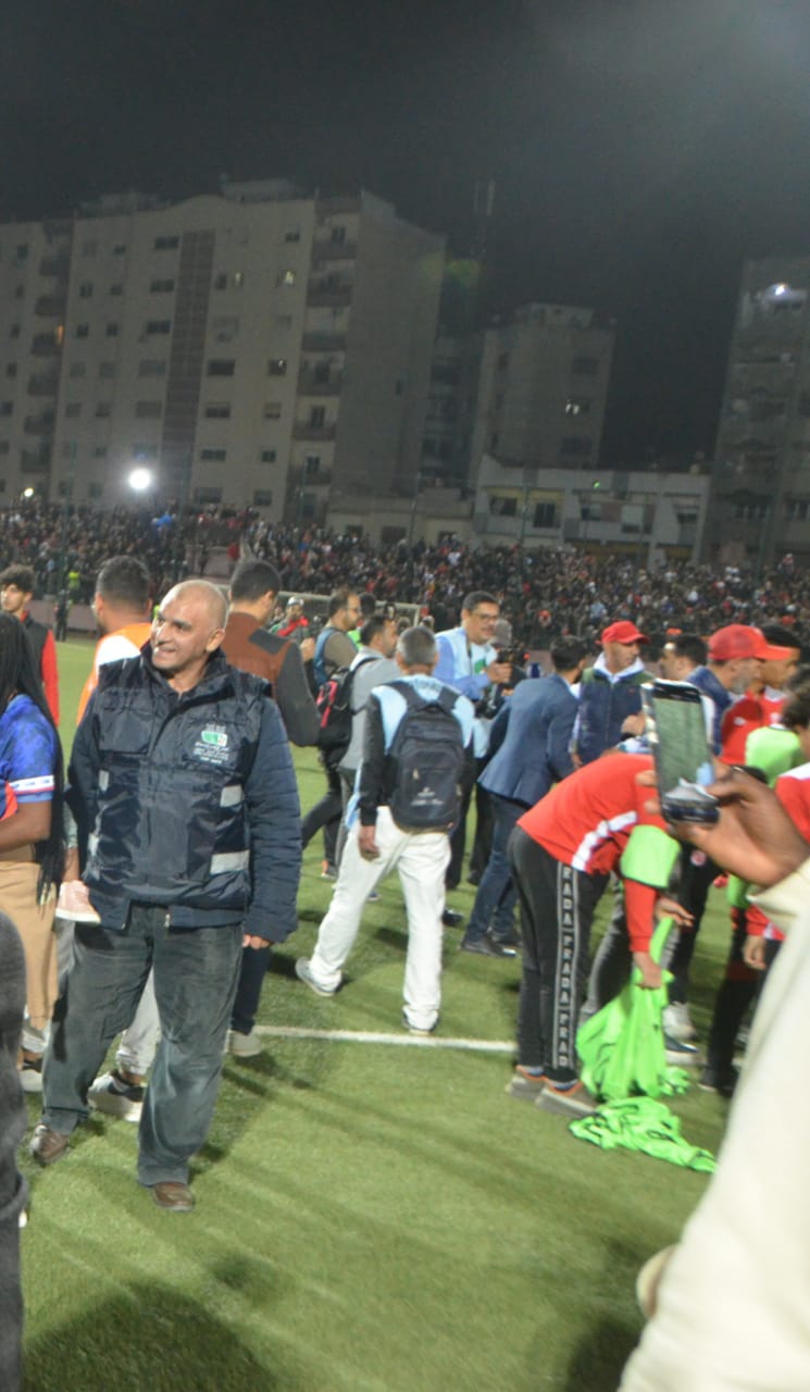 مكناس تنتصر على الكوكب المراكشي، وتعيش ليلة عرس كروي. مكناس تنتصر على الكوكب المراكشي، وتعيش ليلة عرس كروي.