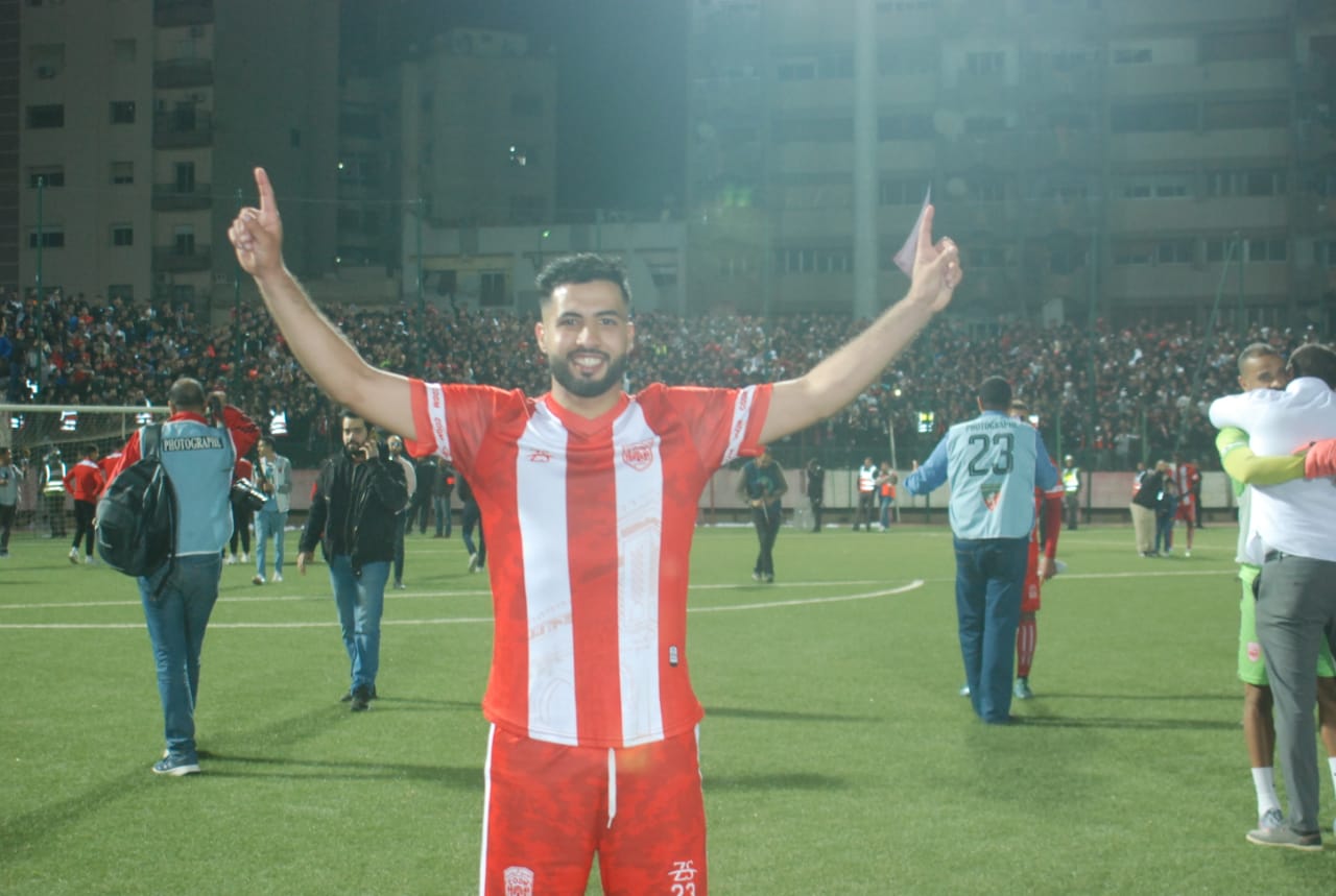 مكناس تنتصر على الكوكب المراكشي، وتعيش ليلة عرس كروي. مكناس تنتصر على الكوكب المراكشي، وتعيش ليلة عرس كروي.