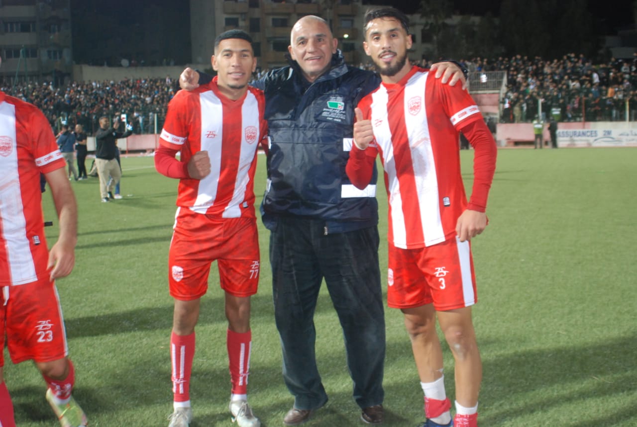 مكناس تنتصر على الكوكب المراكشي، وتعيش ليلة عرس كروي. مكناس تنتصر على الكوكب المراكشي، وتعيش ليلة عرس كروي.