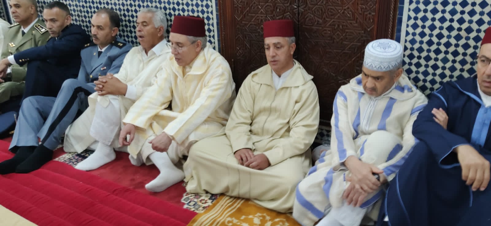 عامل عمالة مكناس يترأس بمسجد ” الحسن الثاني ” حفلا دينيا إحياء لليلة القدر المباركة عامل عمالة مكناس يترأس بمسجد ” الحسن الثاني ” حفلا دينيا إحياء لليلة القدر المباركة