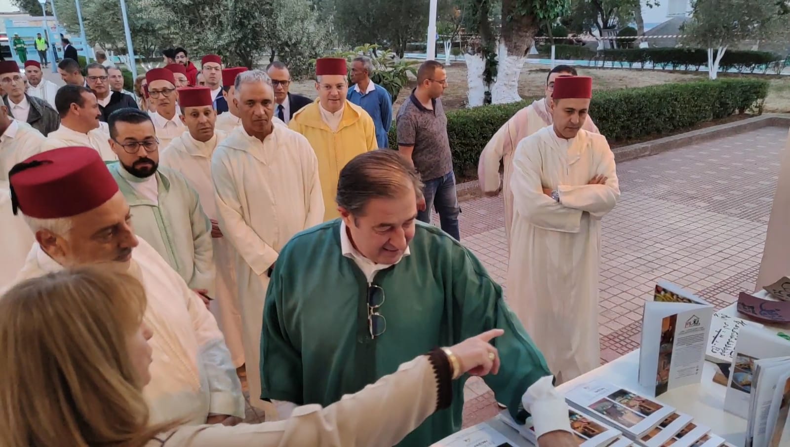 عامل عمالة مكناس يتراس افطار جماعي لفائدة نزلاء دار المسنين بمكناس