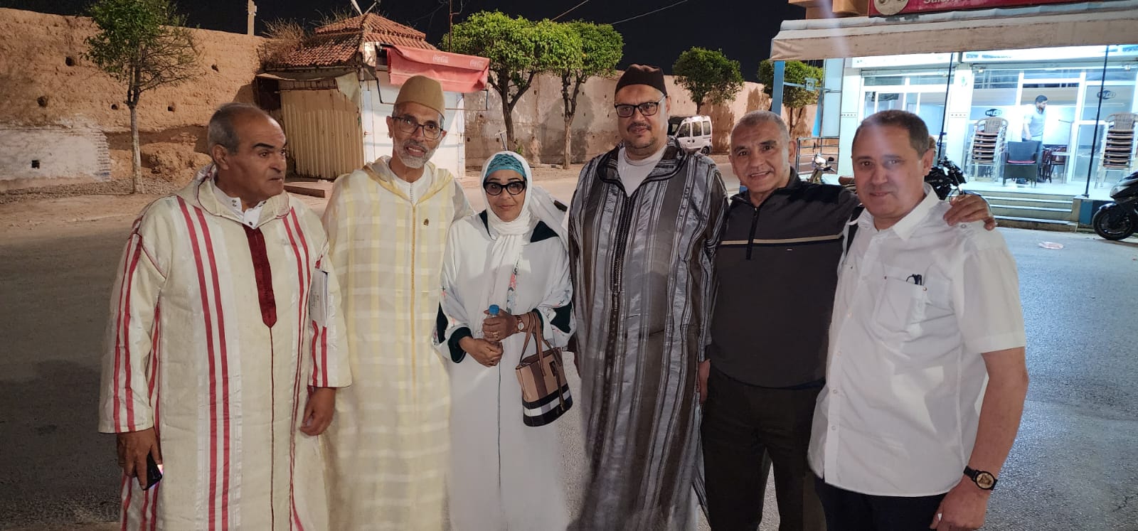 عامل عمالة مكناس يترأس بمسجد ” الحسن الثاني ” حفلا دينيا إحياء لليلة القدر المباركة عامل عمالة مكناس يترأس بمسجد ” الحسن الثاني ” حفلا دينيا إحياء لليلة القدر المباركة