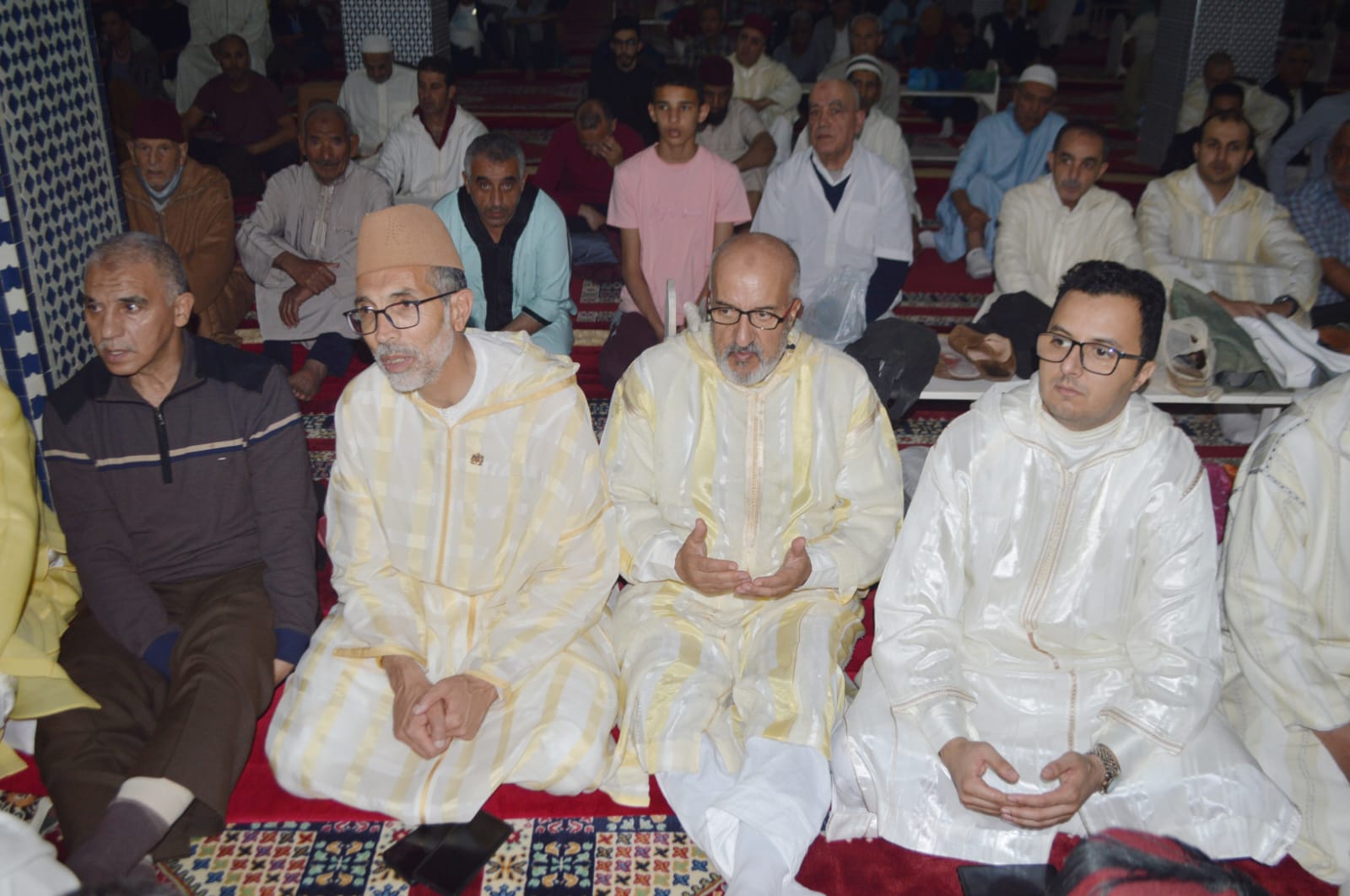 عامل عمالة مكناس يترأس بمسجد ” الحسن الثاني ” حفلا دينيا إحياء لليلة القدر المباركة عامل عمالة مكناس يترأس بمسجد ” الحسن الثاني ” حفلا دينيا إحياء لليلة القدر المباركة