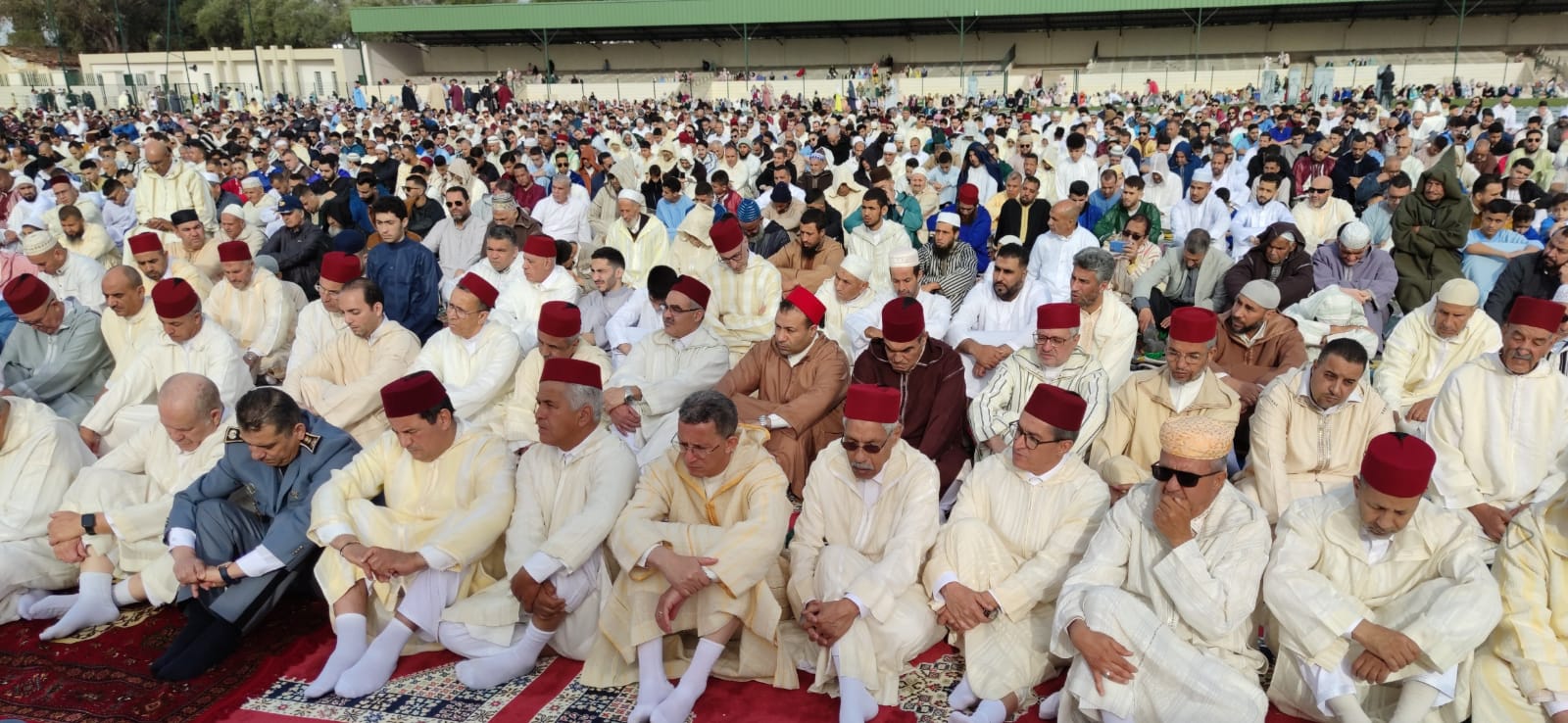 عامل عمالة مكناس يؤدي صلاة عيد الفطر بمصلى المنظر الجميل عامل عمالة مكناس يؤدي صلاة عيد الفطر بمصلى المنظر الجميل