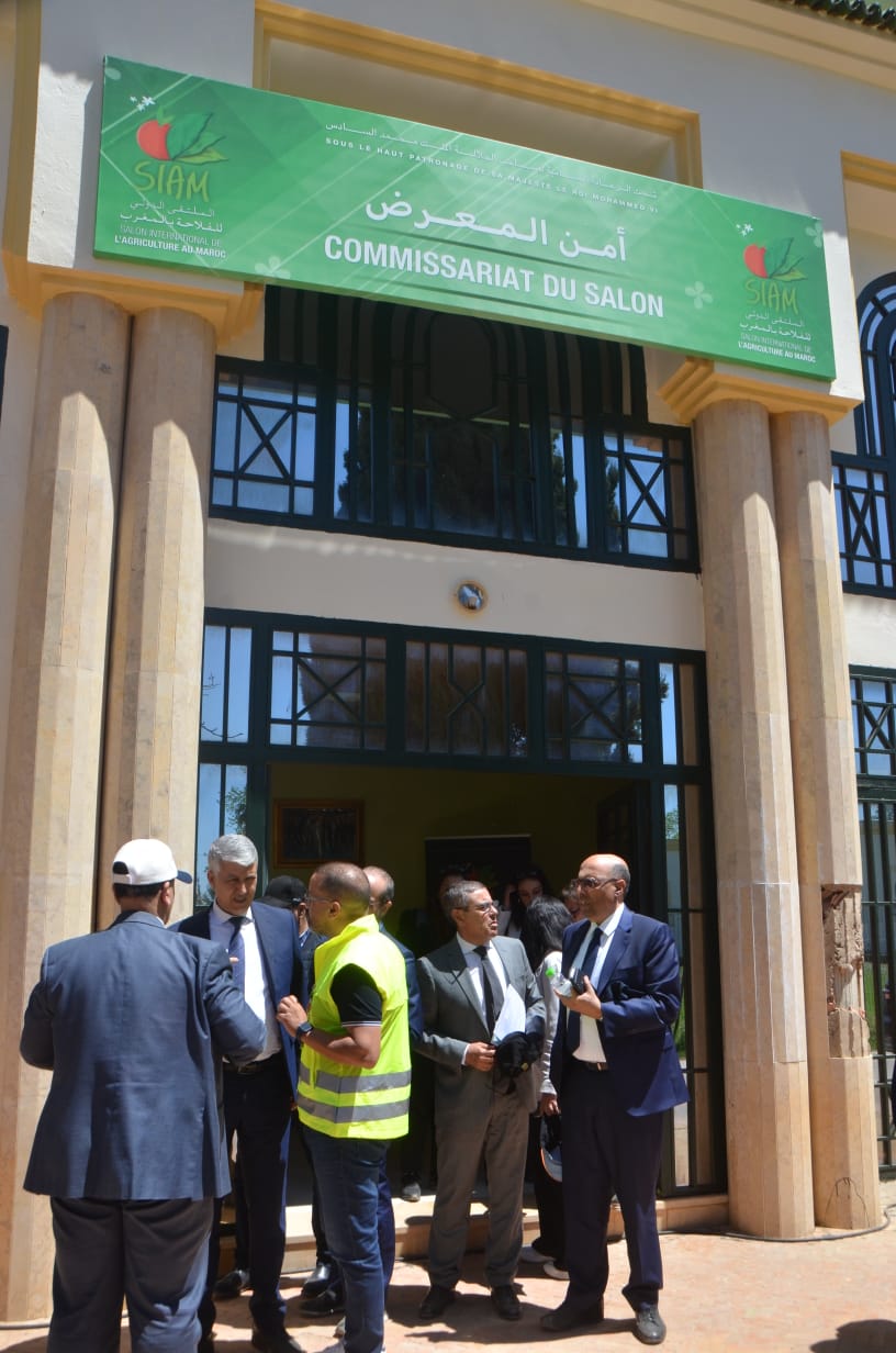 وزير الفلاحة ومسؤولين يتفقدون أشغال المعرض الدولي للفلاحة بمكناس