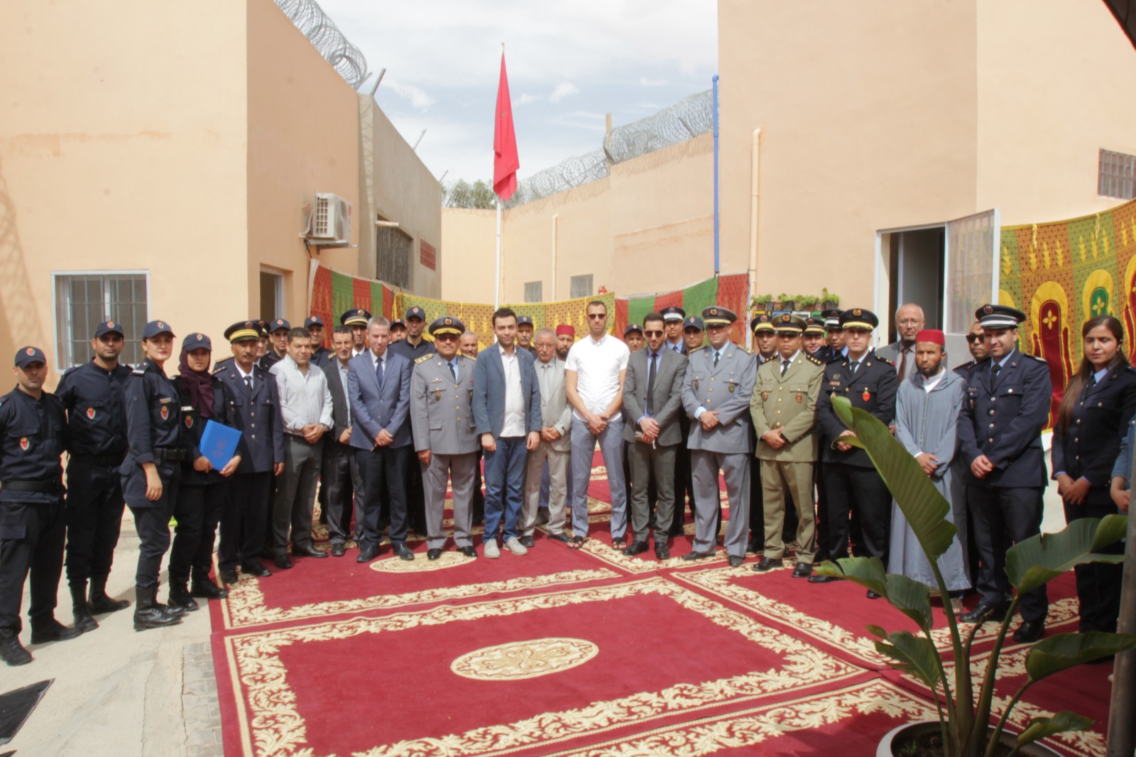 مكناس: السجن المحلي (تولال 2) يخلد الذكرى (15) على تأسيس المندوبية العامة لإدارة السجون وإعادة الإدماج. مكناس: السجن المحلي (تولال 2) يخلد الذكرى (15) على تأسيس المندوبية العامة لإدارة السجون وإعادة الإدماج.