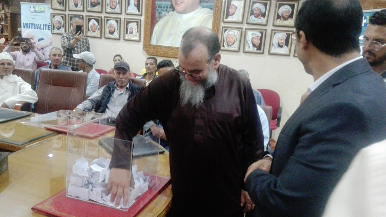 نظمت شركة   MATU Assurance عرضا خاصا بزبناء الشركة تحت شعار « فمول الطاكسي فكرات وبالرباح  جات » يوم 4 ماي 2023م بمكناس .