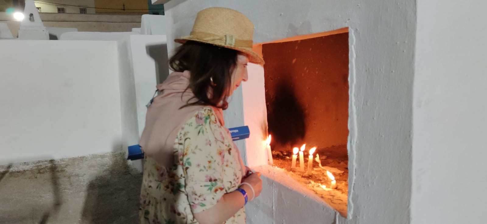 الطائفة اليهودية بالمغرب تحيي بالمقبرة اليهودية بمكناس طقوس هيلولة الطائفة اليهودية بالمغرب تحيي بالمقبرة اليهودية بمكناس طقوس هيلولة