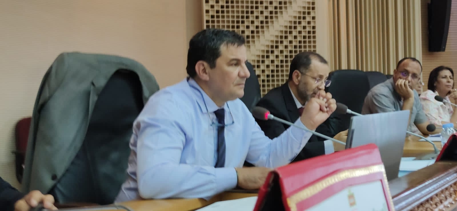 برنامج عمل جماعة مكناس يحصد الأغلبية المطلقة في جلسة التصويت الثانية برنامج عمل جماعة مكناس يحصد الأغلبية المطلقة في جلسة التصويت الثانية