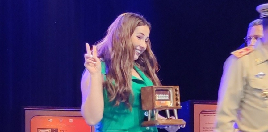 فعاليات مهرجان مكناس للدراما التلفزية تعرف نجاحا كبيرا باستقبال جمهور غفير حج الى دار الثقافة محمد المنوني، وساحة لاكورا طيلة الخمسة ايام فعاليات مهرجان مكناس للدراما التلفزية تعرف نجاحا كبيرا باستقبال جمهور غفير حج الى دار الثقافة محمد المنوني، وساحة لاكورا طيلة الخمسة ايام