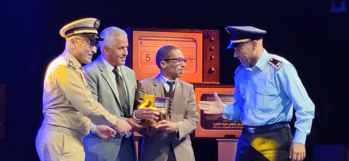 فعاليات مهرجان مكناس للدراما التلفزية تعرف نجاحا كبيرا باستقبال جمهور غفير حج الى دار الثقافة محمد المنوني، وساحة لاكورا طيلة الخمسة ايام فعاليات مهرجان مكناس للدراما التلفزية تعرف نجاحا كبيرا باستقبال جمهور غفير حج الى دار الثقافة محمد المنوني، وساحة لاكورا طيلة الخمسة ايام