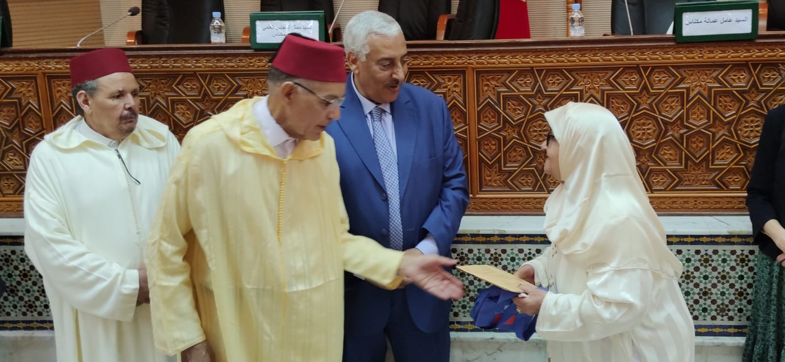 السيد عبد الغني الصبار عامل عمالة مكناس يترأس حفل توديع أول فوج حجاج بيت الله الحرام السيد عبد الغني الصبار عامل عمالة مكناس يترأس حفل توديع أول فوج حجاج بيت الله الحرام