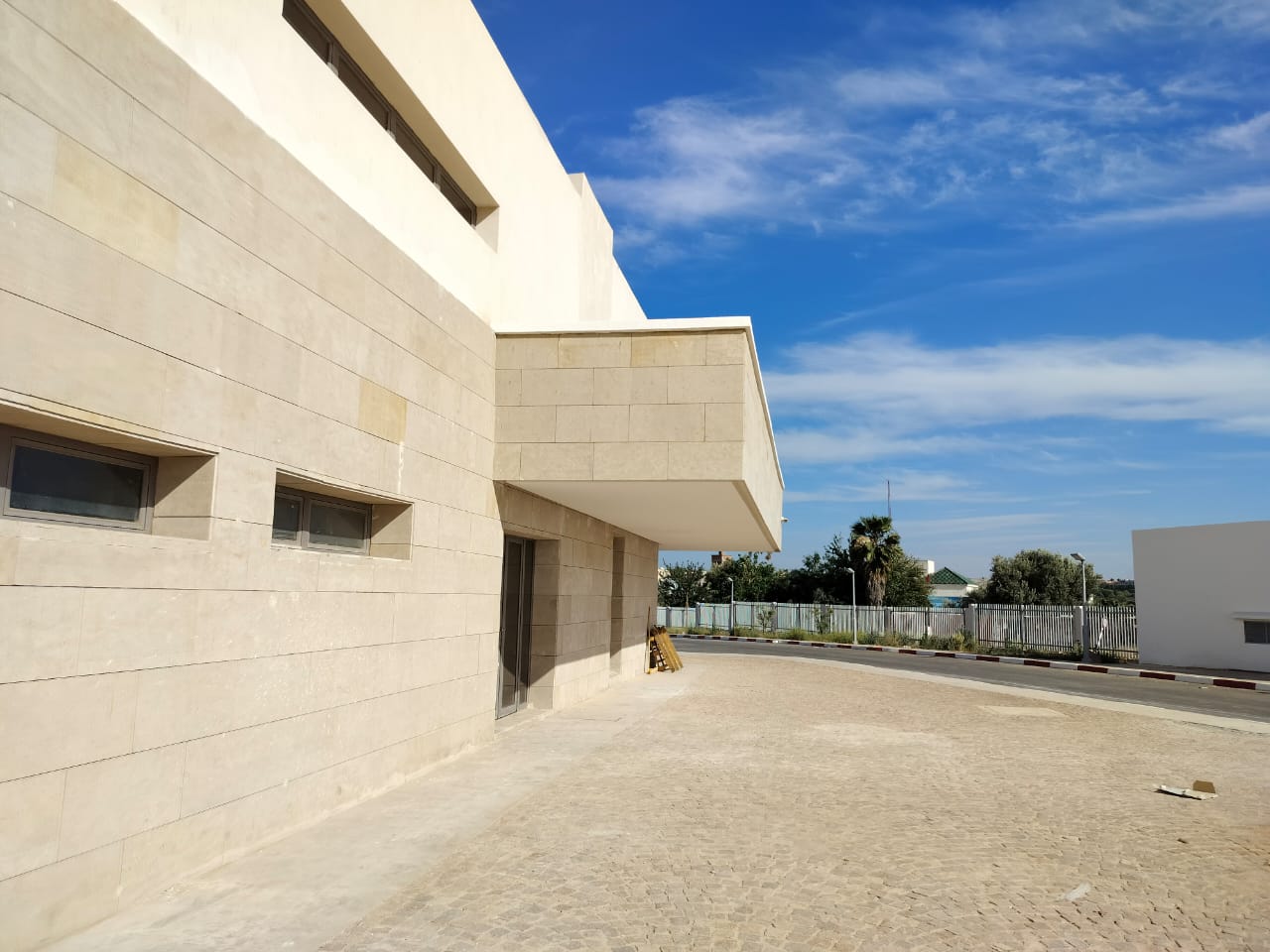 اعلان بخصوص تاريخ الشروع في العمل بمقر المحكمة الجديدة (بحمرية) بمكناس اعلان بخصوص تاريخ الشروع في العمل بمقر المحكمة الجديدة (بحمرية) بمكناس